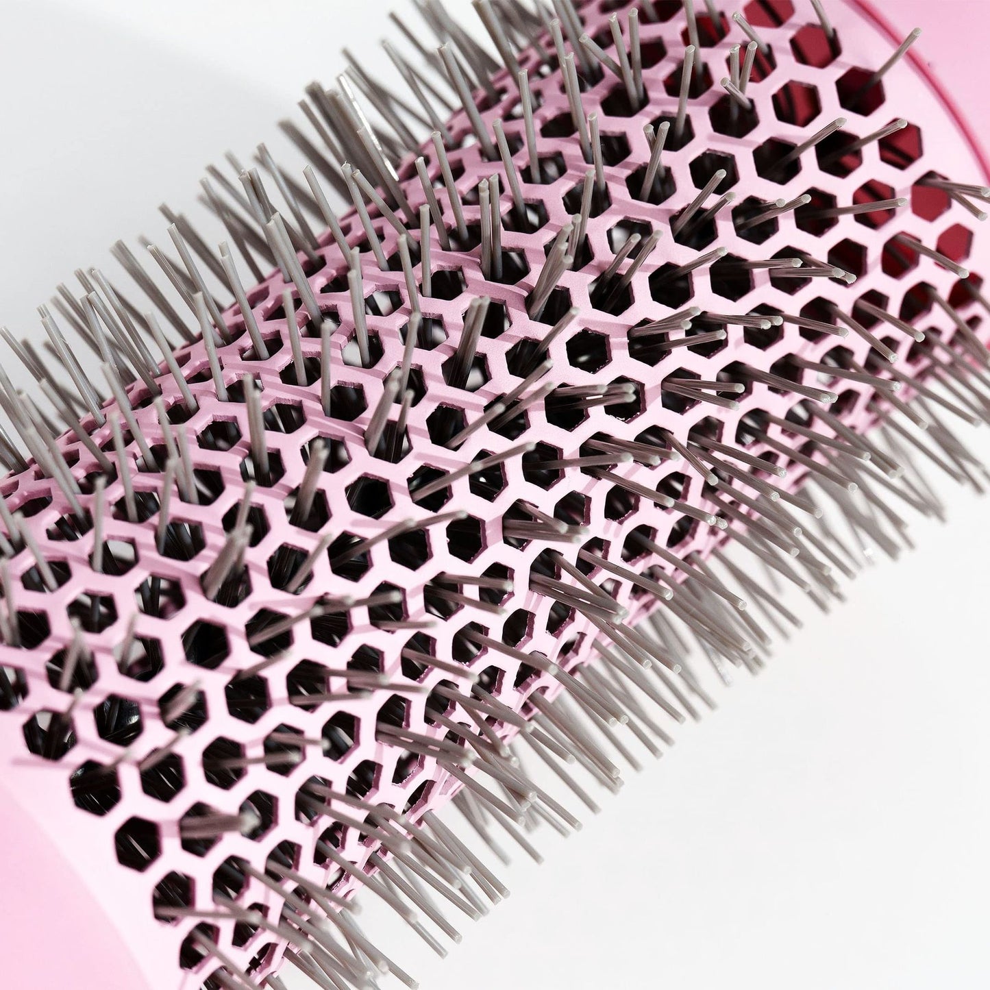 Brushworks Round Vent Brush-Medium